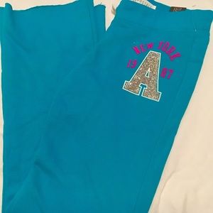 NEW WOMENS AEROPOSTALE WOMENS SWEATS MEDIUM